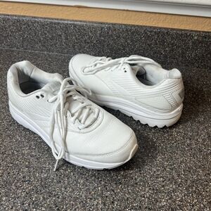 Brooks Addiction Walker Shoes Sneaker Womens Size 10.5 White Leather Lace Up Low